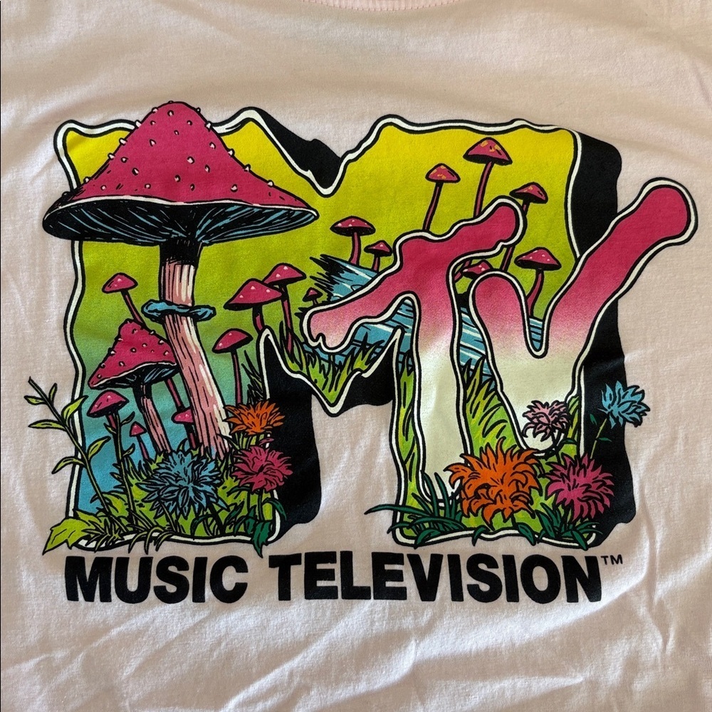 MTV Mushroom Floral Graphic Print Light Pink Tee size large - Picture 4 of 5